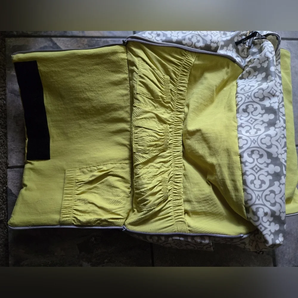 Petunia Pickle Bottom‎ XLarge Diaper Bag